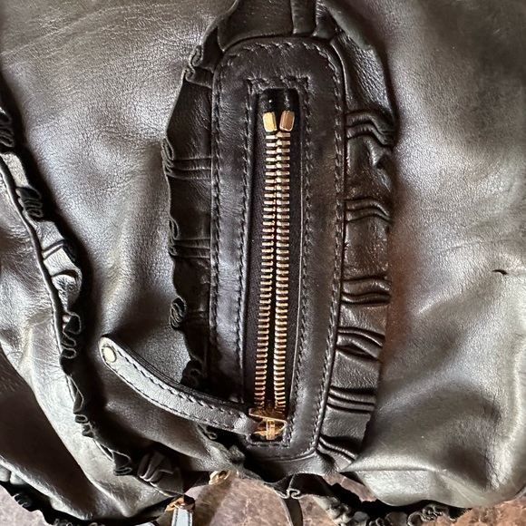 Authentic vintage Gucci Boston Sabrina Ruffle Handbag - Picture 12 of 16